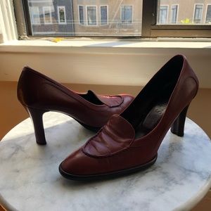 Tod’s leather red heel
